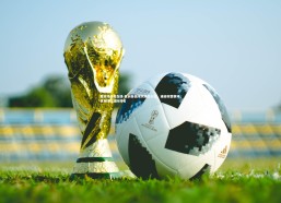 爱游戏体育在线-亚洲各国球队擦出火花，谁能称霸赛场，亚洲球队国际排名